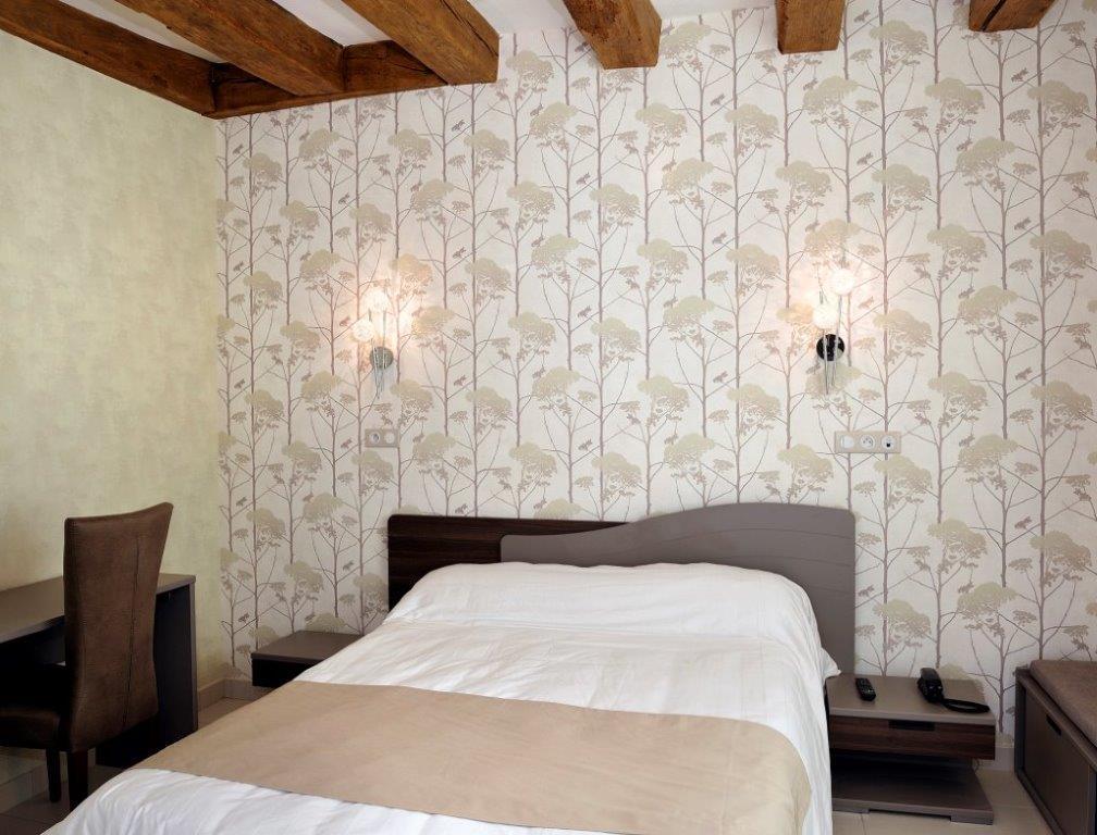Hotel Auberge De La Bonde Logis 랑제 객실 사진